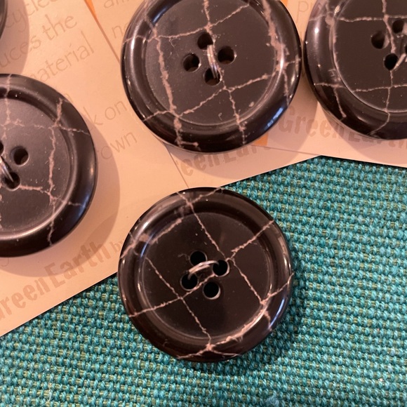 Buttons - Picture 2 of 3